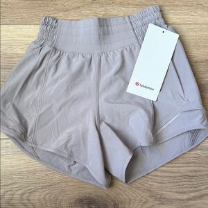 lululemon Hotty Hot Short NWT